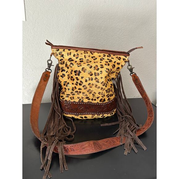 American Darling Crossbody Genuine Leather Cowhide Fringe Purse Conceal Carry - Picture 1 of 14